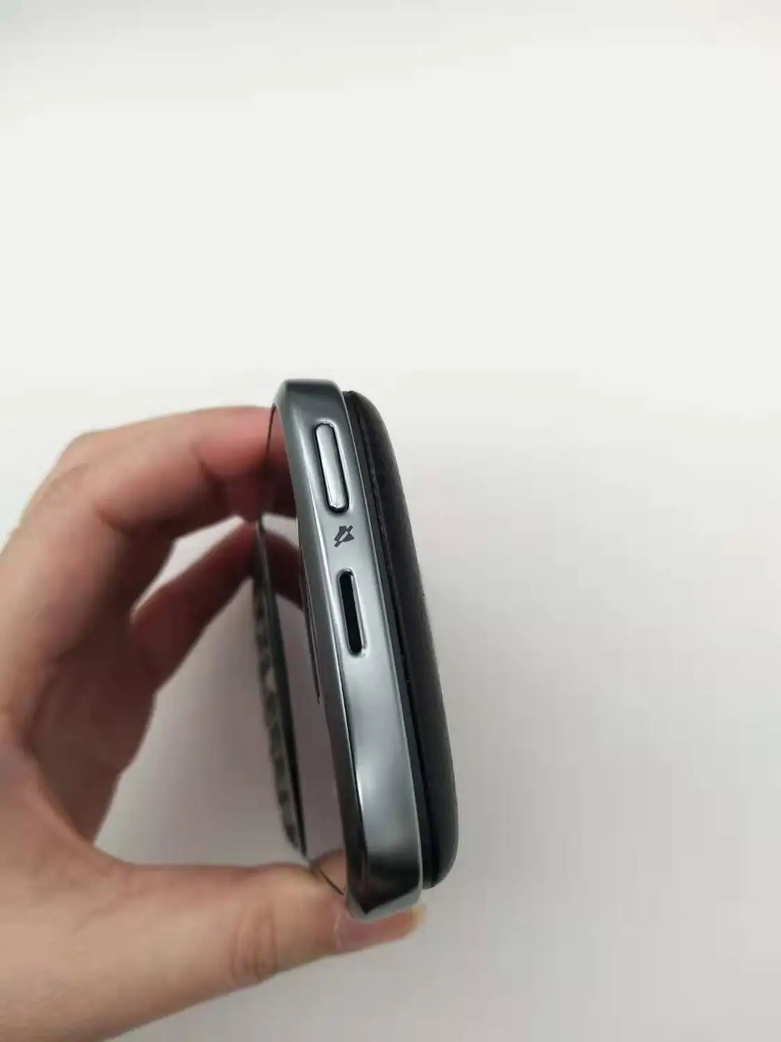 directly Selling 100% Original Unlocked 9000 Original Blackberry Bold 9000 Mobile Phone GPS WIFI 3G Cell Phone Refurbished