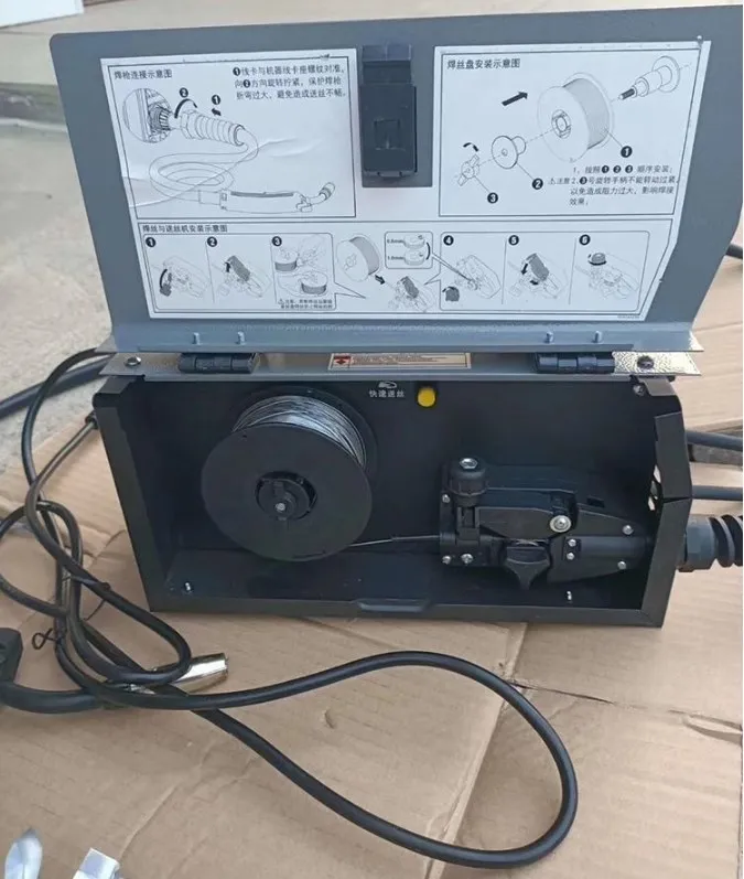 220V airless self-shielding welding machine small household carbon dioxide gas shielded welding machine