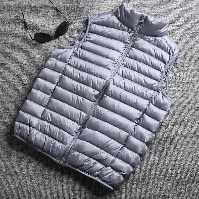 Men's Winter Vest Jacket 2023 New Ultra Light Down Waistcoat Waterproof Sleeveless Duck Down Coat Male Fashion Puffer Gilet