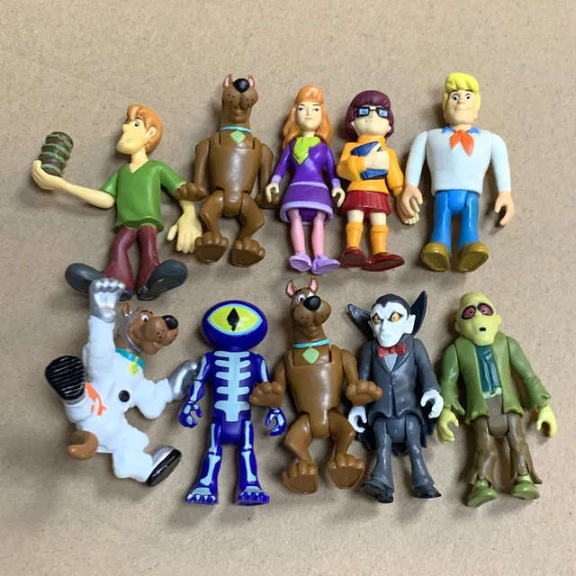 LOT Scooby Doo Crew Pirates Mystery wolfman Shaggy Fred Velma Daphne Toy Random