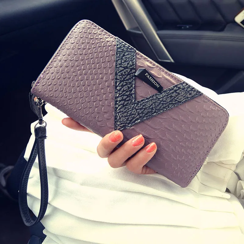 

2017 New Style Trend of Fashion Crocodile Pattern Women's Large Capacity Single Pull Wallet V WOMEN'S Handbag