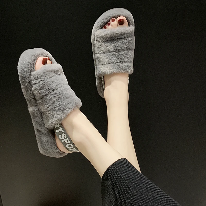 

Luxury Slides Women's Slippers 2019 Shoes Flock Pokemon Plush Platform Med Loafers Designer Soft New Fur Flat Rome Rubber with
