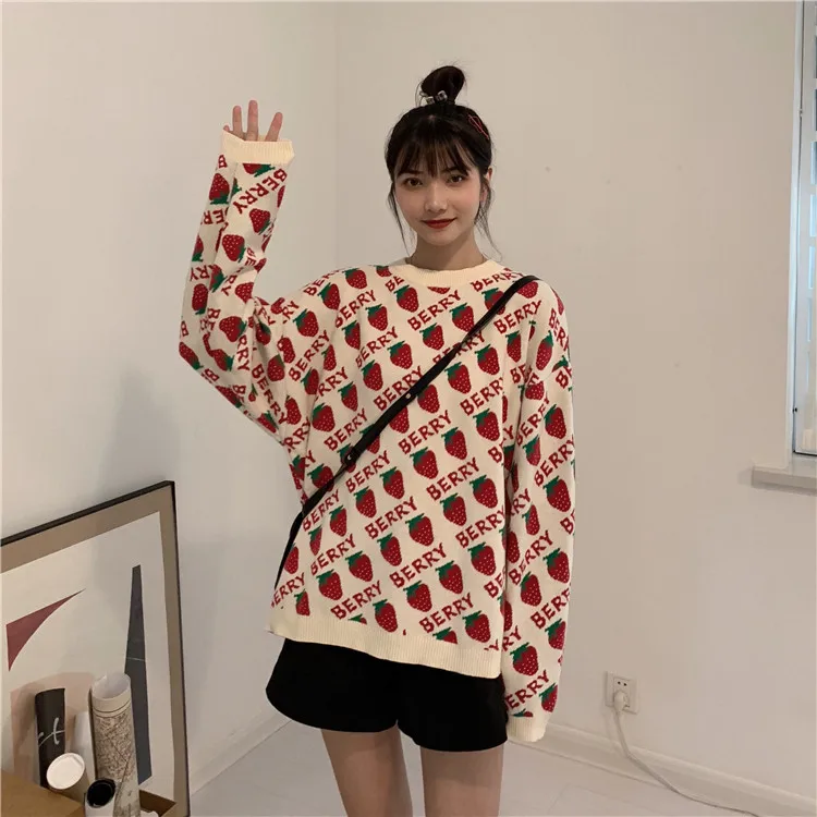 REALEFT/осенне-зимние женские свитера с длинными рукавами и круглым вырезом с принтом клубники; модные вязаные повседневные свободные топы в Корейском стиле