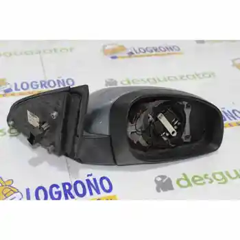 

RIGHT REARVIEW OPEL VECTRA C SALOON