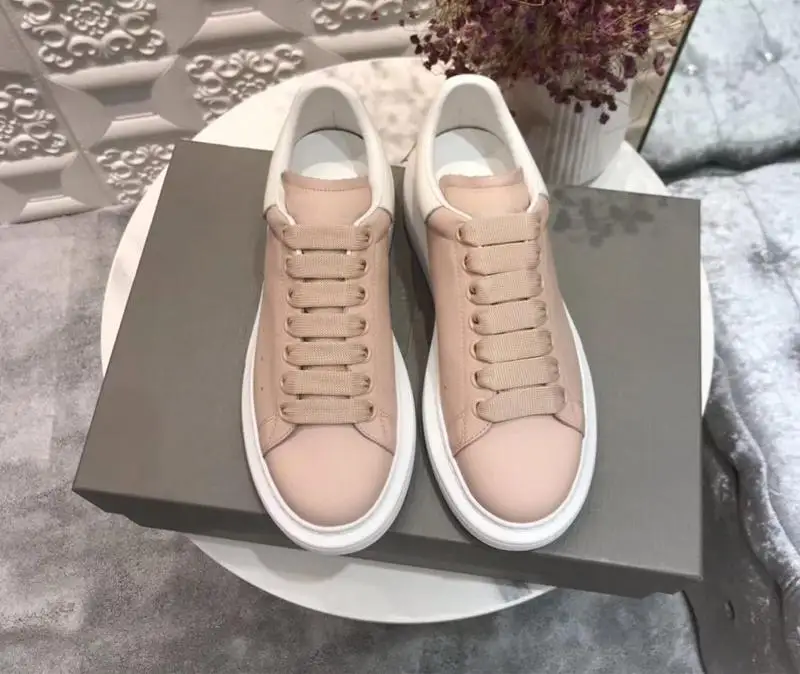 

Spring 2019 Reflective White Shoes Female Genuine Leather Thick Bottom Increased Version Baishoe