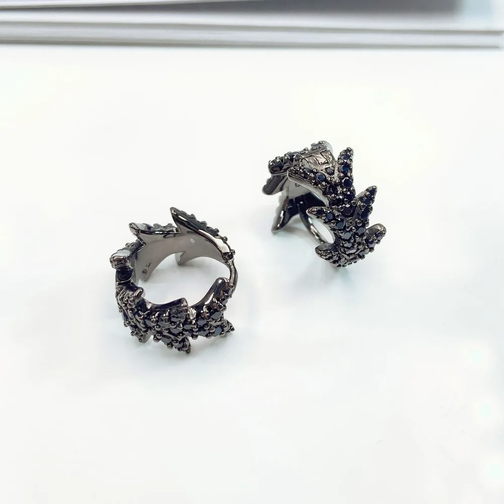 13624152094_608711273