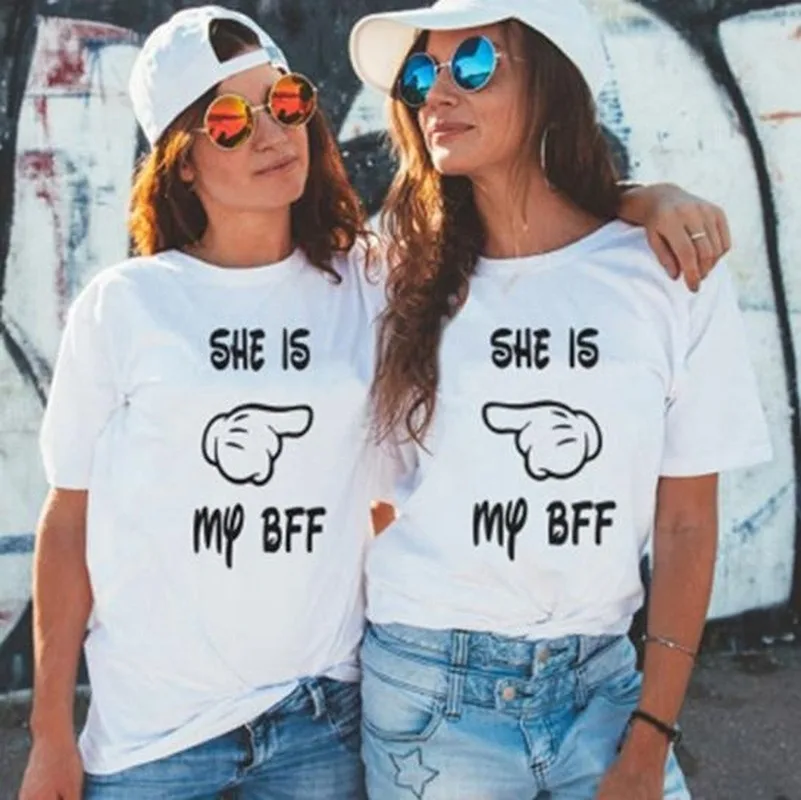 

She Is My BFF Letter Print T Shirt Women Short Sleeve O Neck Loose Tshirt 2020 Summer Women Tee Shirt Tops Camisetas Mujer