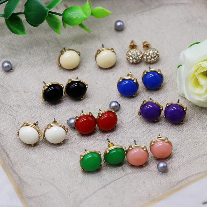 Квадратные мини серьги-гвоздики круглые полимерные серьги золотого цвета