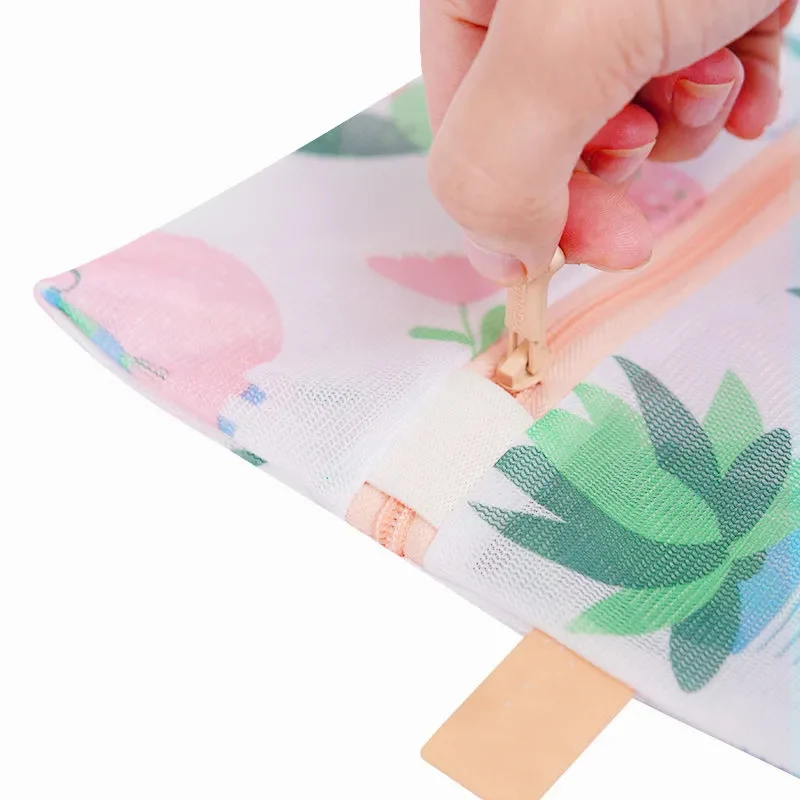 1 PC Cartoon Printing Pattern Household Laundry Net Bag Large Foldable Zippered Mesh Wash Bags Machine Wash Protection Net Bag 6