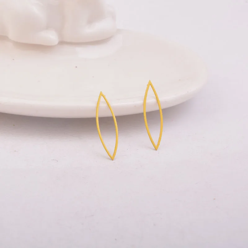 Deep Yellow 100 шт. AC7979 7*24 мм ажурное овальное подвески - Окраска металла: Deep Yellow