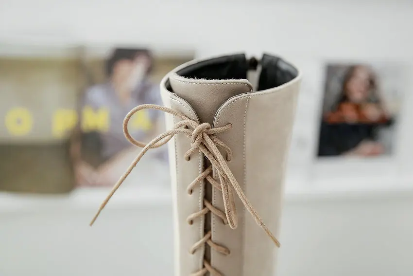 QUTAA/ г. Осенне-зимние сапоги до колена на молнии с квадратным носком и шнуровкой модная женская обувь из PU искусственной кожи на квадратном каблуке в стиле пэчворк размеры 34-42