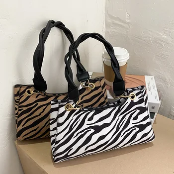 

Retro Zebra Pattern Small Underarm Bags For Women 2020 PU Leather Baguette Bag Female Daily Crossbody Travel Shoulder Bags