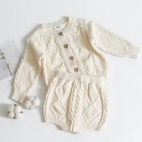 Beige Осенняя одежда для маленьких мальчиков трикотажные комплекты для маленьких девочек хлопковые кардиганы и шорты Комплект однотонной одежды для малышей из 2 предметов, комплект одежды для девочек, вязаный - Цвет: Beige