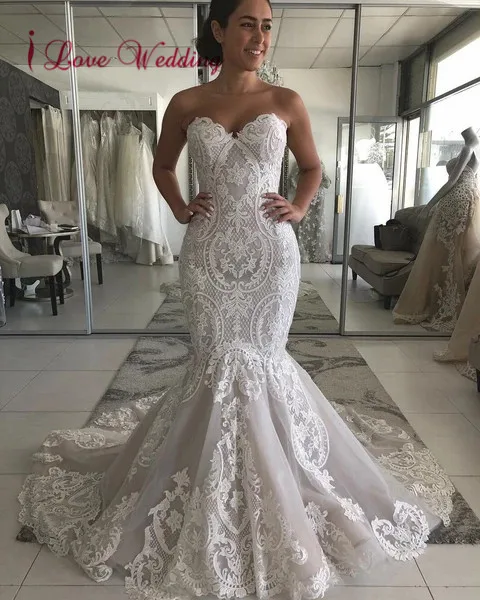 Lace Applique Fishtail Bride Gown Court 