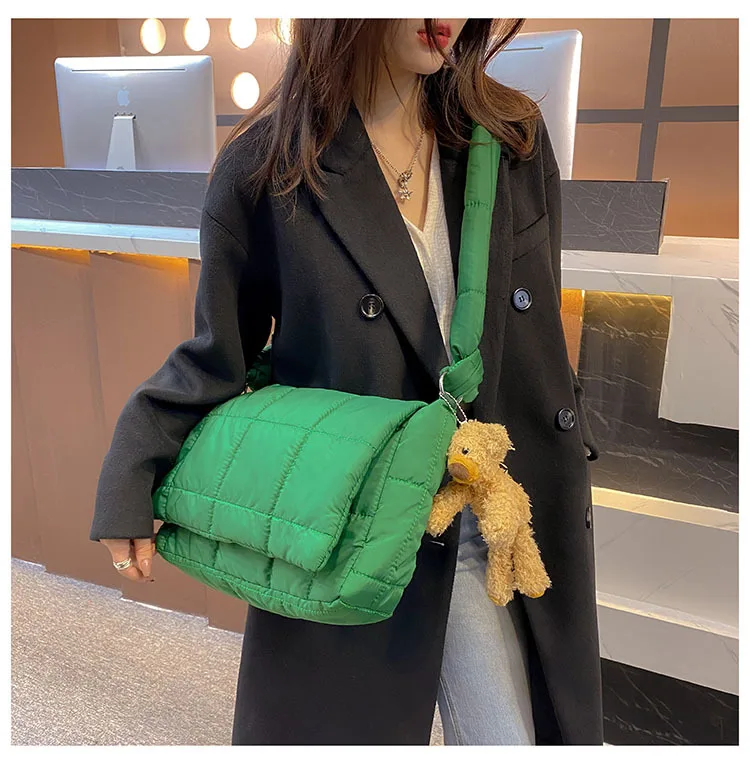 ショルダーバッグ・ポシェット QUILTED SHOULDER BAG WITH Women Padding Shoulder Bag Casual Quilted Crossbody Bag