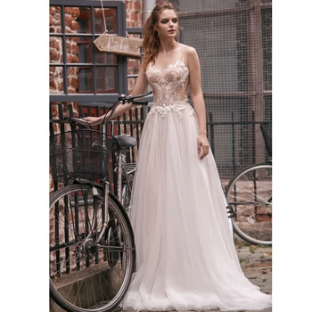 

Charming Tulle Beach Wedding Dresses V-neck Sleeveless Lace Applique Sweep Train A Line Wedding Gown Vestido de Novia