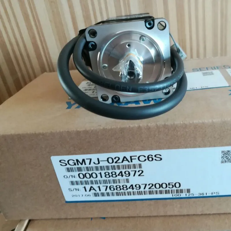 

Совершенно новый оригинальный SGM7J-02AFC6S AC Серводвигатель
