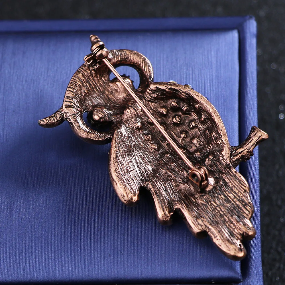 i-Remiel Korean High-end Crystal Blue Owl Brooch Pin Corsage Men and Women Animal Brooches and Pins Shirt Clothing Accessories