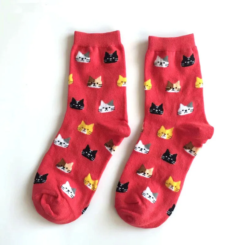 Qisin New Design Women Socks Cartoon Animal Cute Cat Ankle Short Casual Girl Thick Warm Cotton Socks for Ladies Christmas Gifts thermal socks for women