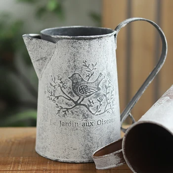 

Empty Watering Can Decoration Rural Garden Home Vintage Iron Metal Crafts