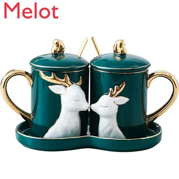 

Creative Coffee Mug for Couple with Spoon Breakfast Cover Ceramics Coffee Mug Nordic Travel Kubek Do Kawy Strawberry Milk
