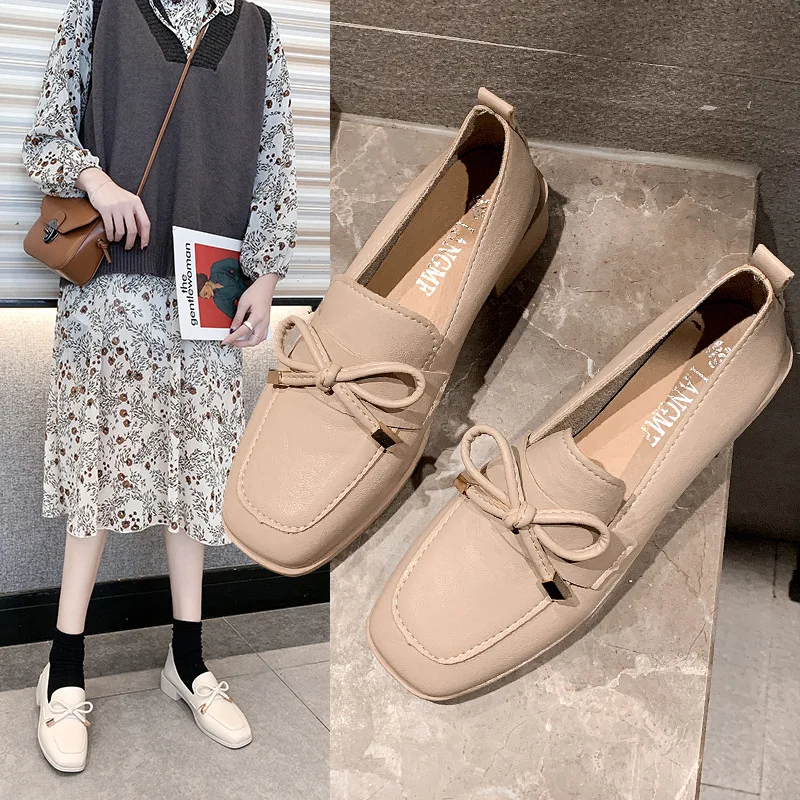

2020 Spring New Style Korean-style Square Head Shoes Women's Tennis Red Low Heel Versatile Retro Leather Shoes Soft Bottom Shall