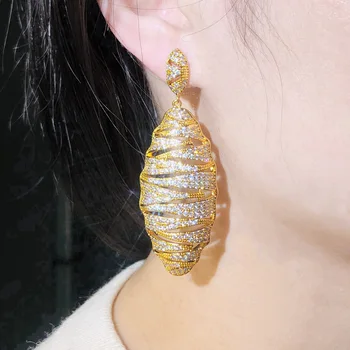 

Hot Selling Three-color Electroplated AAA + Zircon Hollow Earrings Personalized Silver Needle Earrings Earrings Jewelry