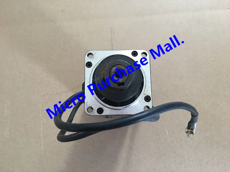 EMJ-04APB21 Servo Мотор сделанный в JP