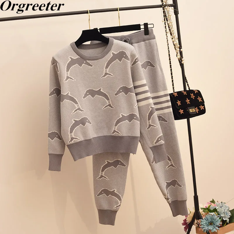 Knitted Striped Jacquard Dolphin Autumn Casual O-neck Sweater Two-piece Suit Women Fashionable Loose Tracksuit |