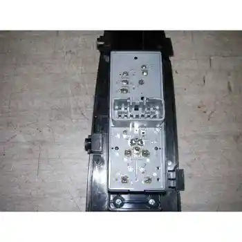

2411475 Window Regulator Front Right Kia Carens (to) 2.0 Crdi