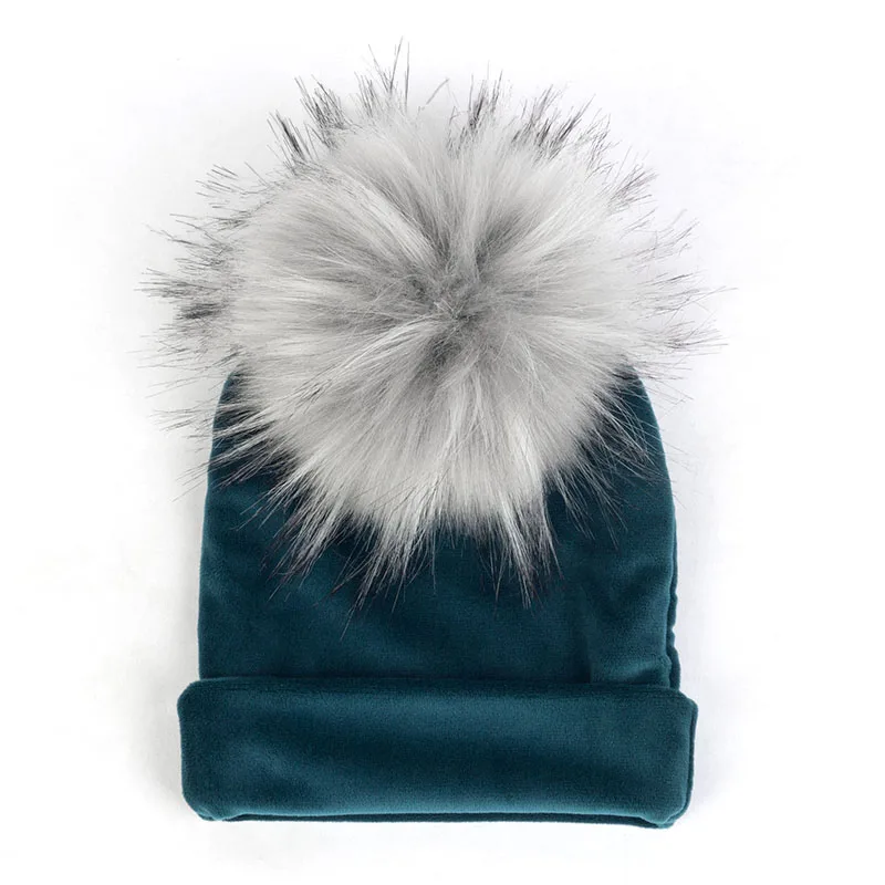 Geebro Newborn Baby Velvet Soft Thicken Beanies With Pom Pom Faux Fur Hairball Toddler Winter Warm Ear Hats Solid Color DK944 - Цвет: Dark Green19