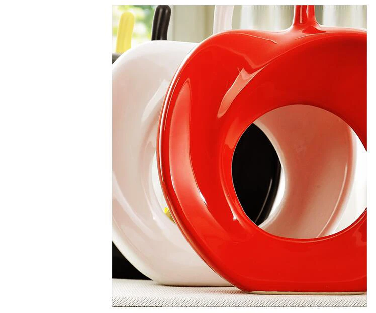 Simple Modern Hollow Apple Ornaments Ceramic Crafts Decoration TV Cabinet Window Accessories Artwork Home Livingroom Furnihsing