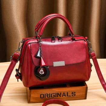 

Soft leather Boston pillow bag simple and versatile with large capacity