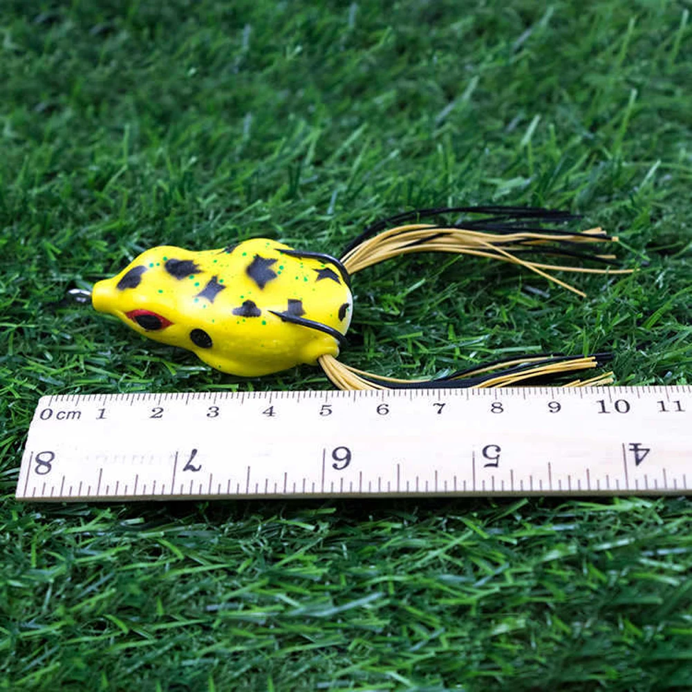 Iscas de Pesca Caixa Macio Sapo Ganchos Duplos 10g Topo Água Ray Artificial Manivela Suave Isca Pesca Equipamento 5 Pçs - 55mm 7 Esporte e Lazer