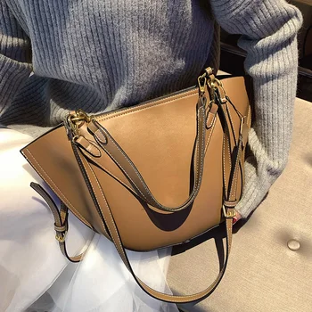 

Ins Personality Women's Saddle Bag 2020 Brand Designer PU Leather Shoulder Crossbody Bag All-match Fashion Female Big Tote Bag