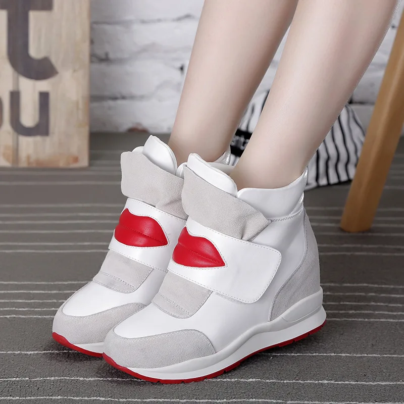 

Breathable Short Boots Women's Autumn And Winter New Style Korean-style Elevator Snow Boots Hight-top Thick Bottomed Large Lips