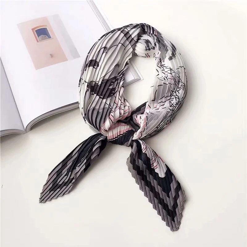 

Fashion Classic Dot Small Crinkle Silk Scarf For Women Crumple Neck Wear Pleated Handkerchief Foulard Femme Bandana