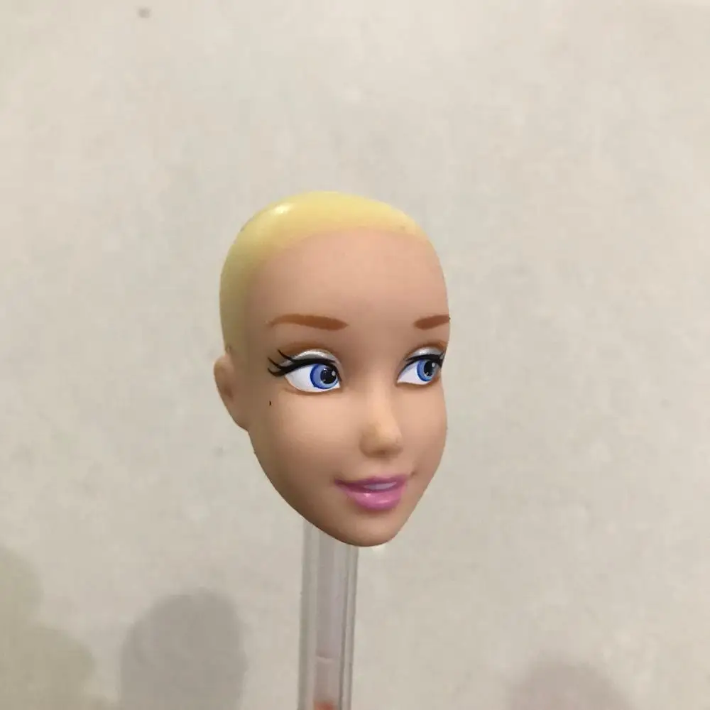 doll with no hair