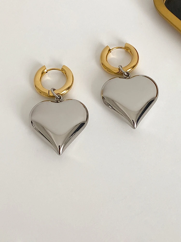 Fashion Peach heart shape Chain Dangle Earrings Elegant Imitation Pearl Crystal Alphabet Ear Studs Simple Earring for Women New