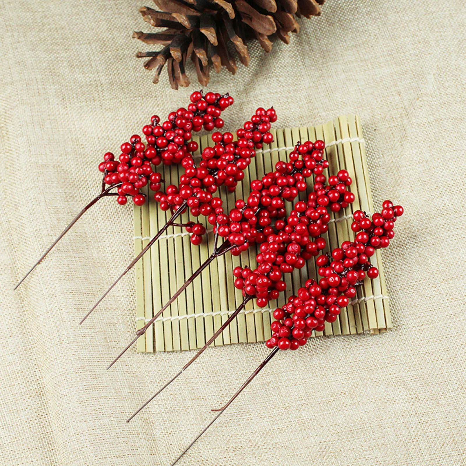 10PCS Artificial Red Holly Berries Stems Branch Waterproof Wreath Tree Hanging Fake Flowers For Christmas Home Wedding DIY Craft
