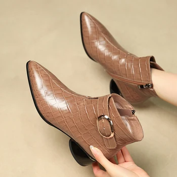 

INS HOT Women ankle boots Natural leather Stone embossed plus size 22-26 cm length autumn and winter ladies boots snow boots