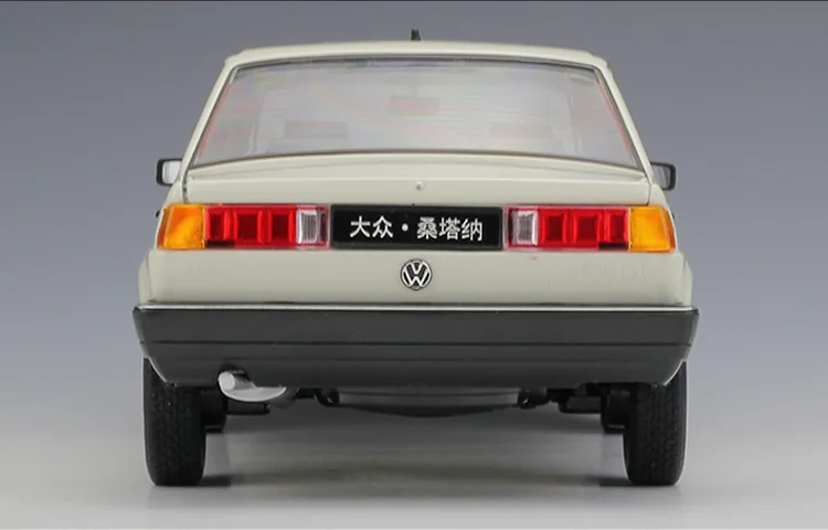 WELLY литье под давлением 1:18 высокая модель симулятора автомобиля VW SANTANA металлический гоночный автомобиль сплав игрушки для детей подарки коллекция для взрослых Коллекция