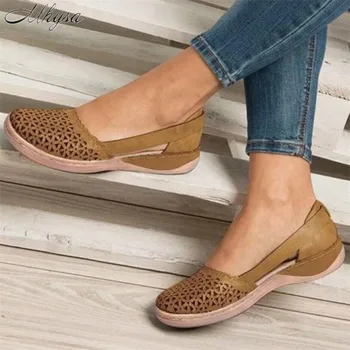 

2020 Women Flats shoes Fashion Lady Girl Flat Sandals Summer Women Casual Shoes Flats Hollow Out Mesh Beach Flats shoes Woman