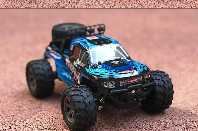 Автомобиль с дистанционным управлением яростный 1:18 Масштаб Радиоуправляемый автомобиль 4D внедорожный автомобиль 2,4 г 20 км/ч Радиоуправляемый автомобиль