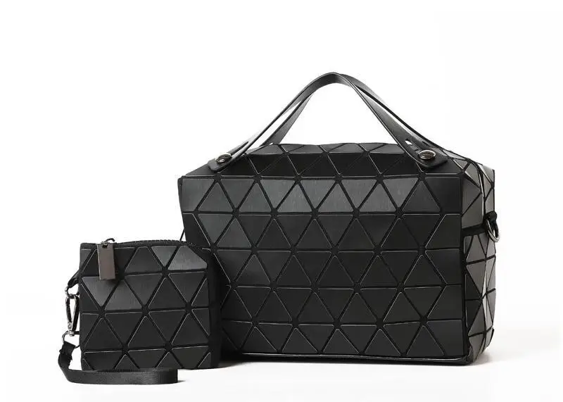 Maelove женская светящаяся Сумка Стеганые геометрические сумки на плечо лазерные простые складывающиеся сумочки матовый цвет - Цвет: black