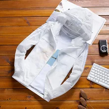 Одежда для защиты от солнца, мужская летняя новая стильная мужская куртка в Корейском стиле, облегающая дышащая одежда с капюшоном для защиты от солнца, тонкая B