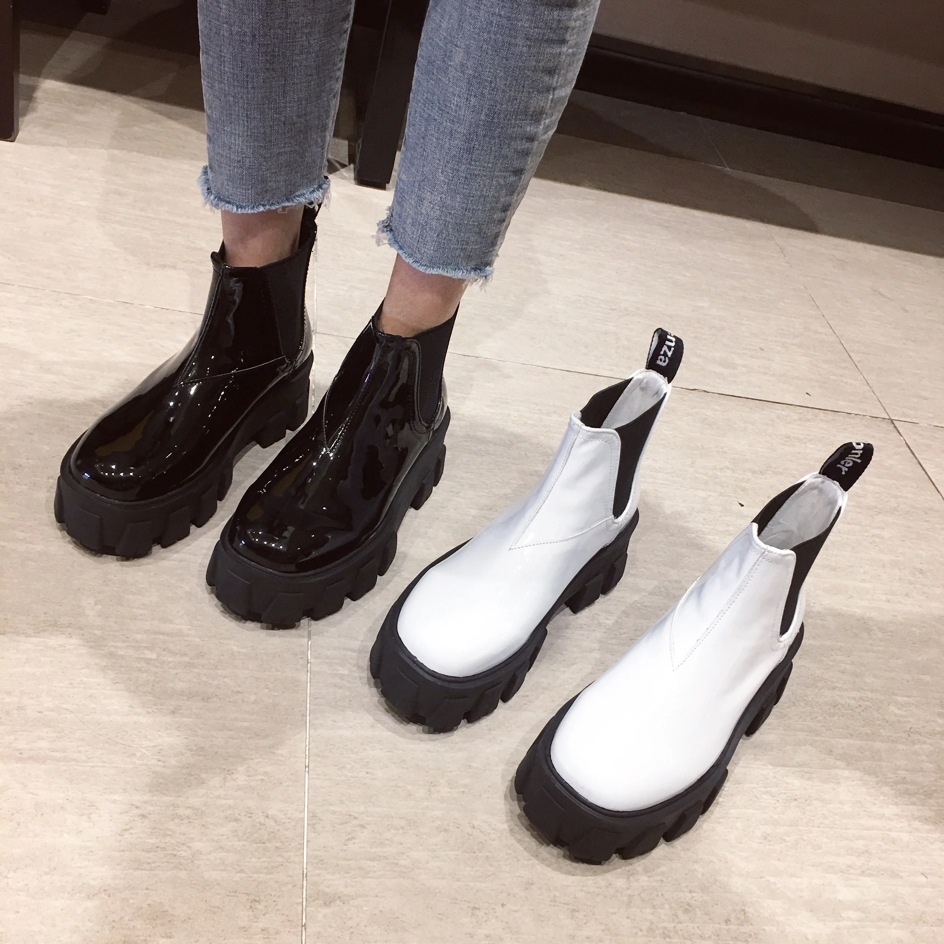 LTARTA Spring Women Martin Boot Autumn Comfortable Thick Color Matching Wedge Heel Boots Women Boots JXQ-802
