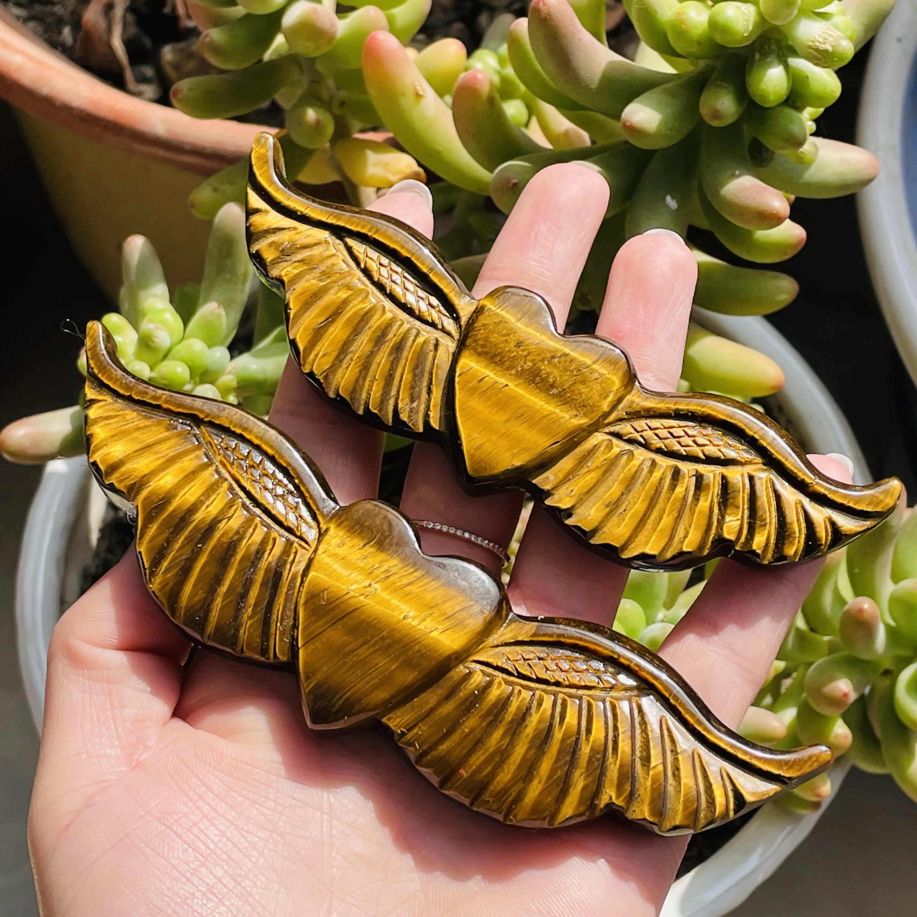 

Натуральный тигровый глаз ручная резьба бабочка сердце кварц кристалл лечебные камни образцы украшения