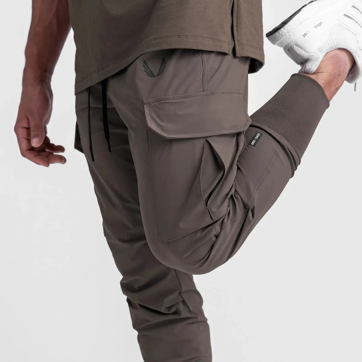 2021 New Sports Pants Men's Fitness Trousers Summer Thin Loose Quick-Drying Stretch Beam Foot Running Training Pants M-3XL 2021 New Sports Pants Men's Fitness Trousers Summer Thin Loose Quick-Drying Stretch Beam Foot Running Training Pants M-3XL