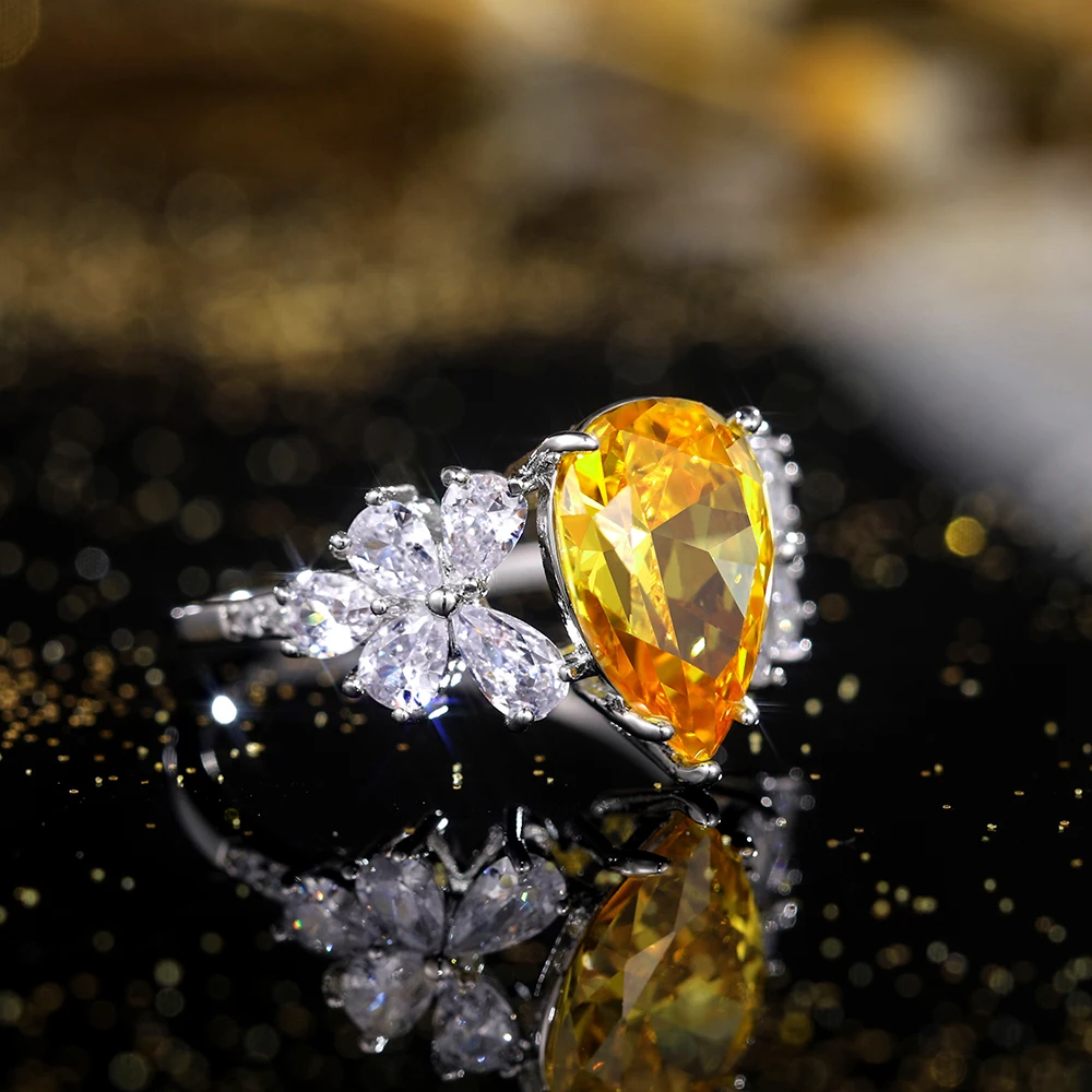 Huitan Gorgeous Pear Shape Yellow Cubic Zirconia Women Rings Brilliant Bridal Wedding Party Ring High Quality Fashion Jewelry